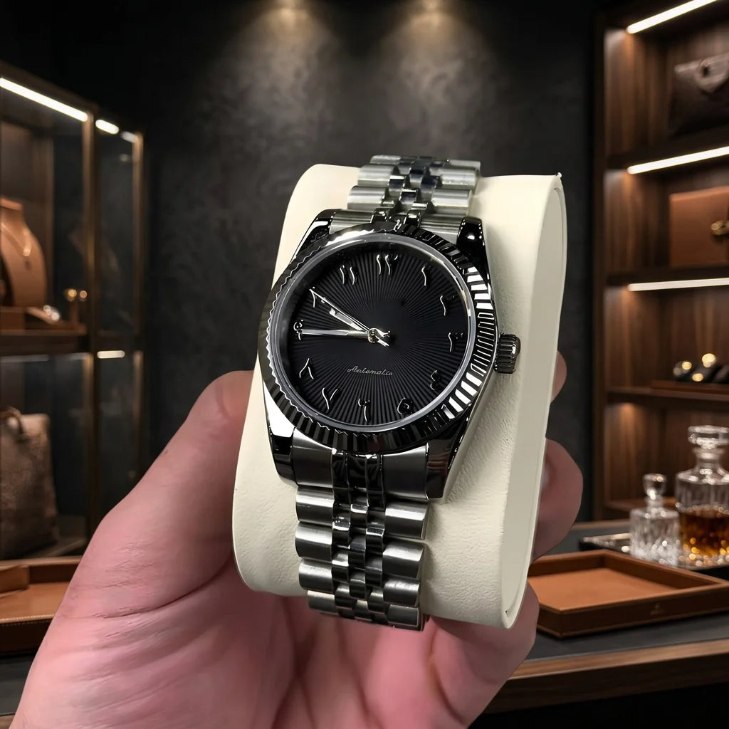 LUXVANE VINTAGE DIVER WATCH