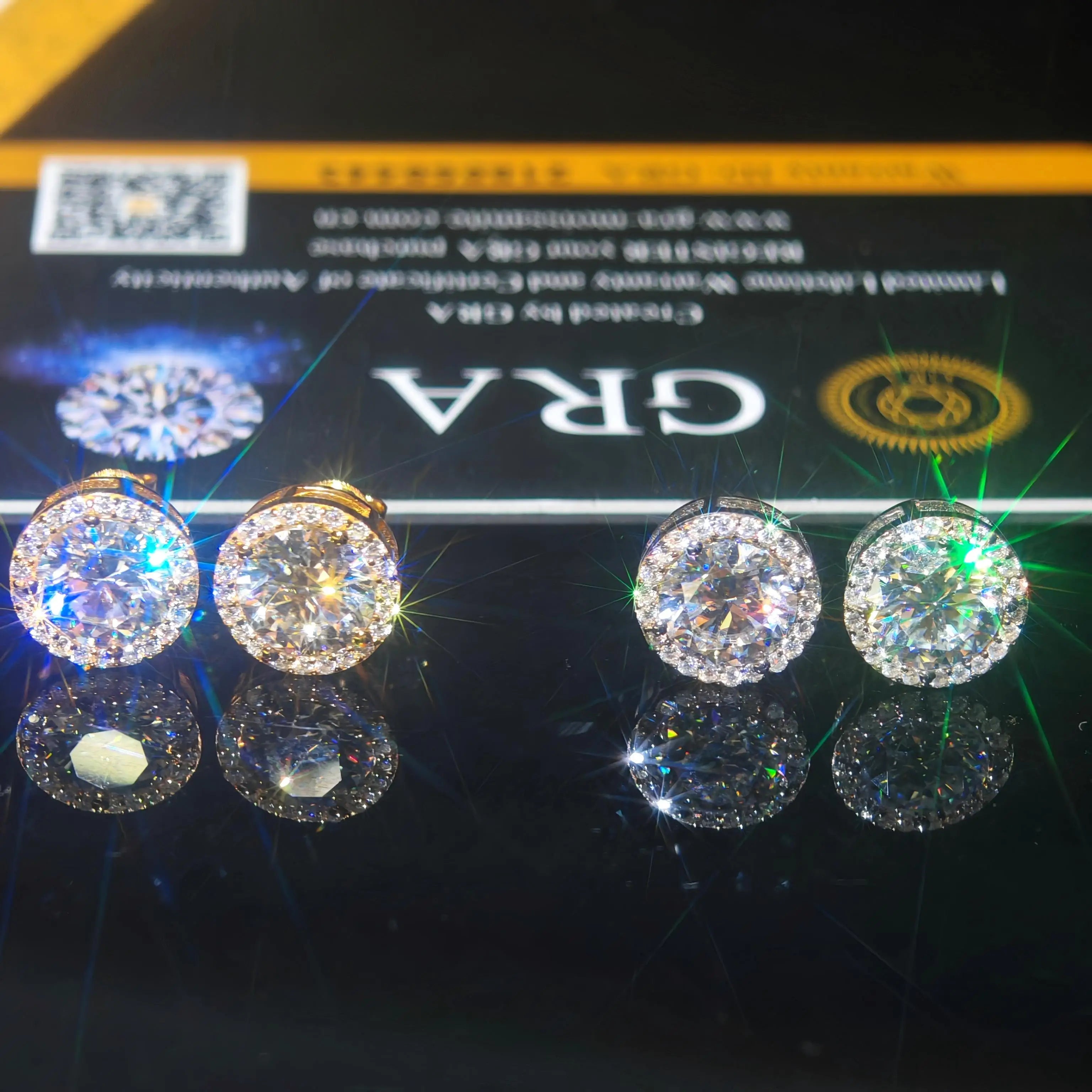 LUXVANE MOISSANITE STUD EARRINGS 925シルバー ダイヤモンドピアス